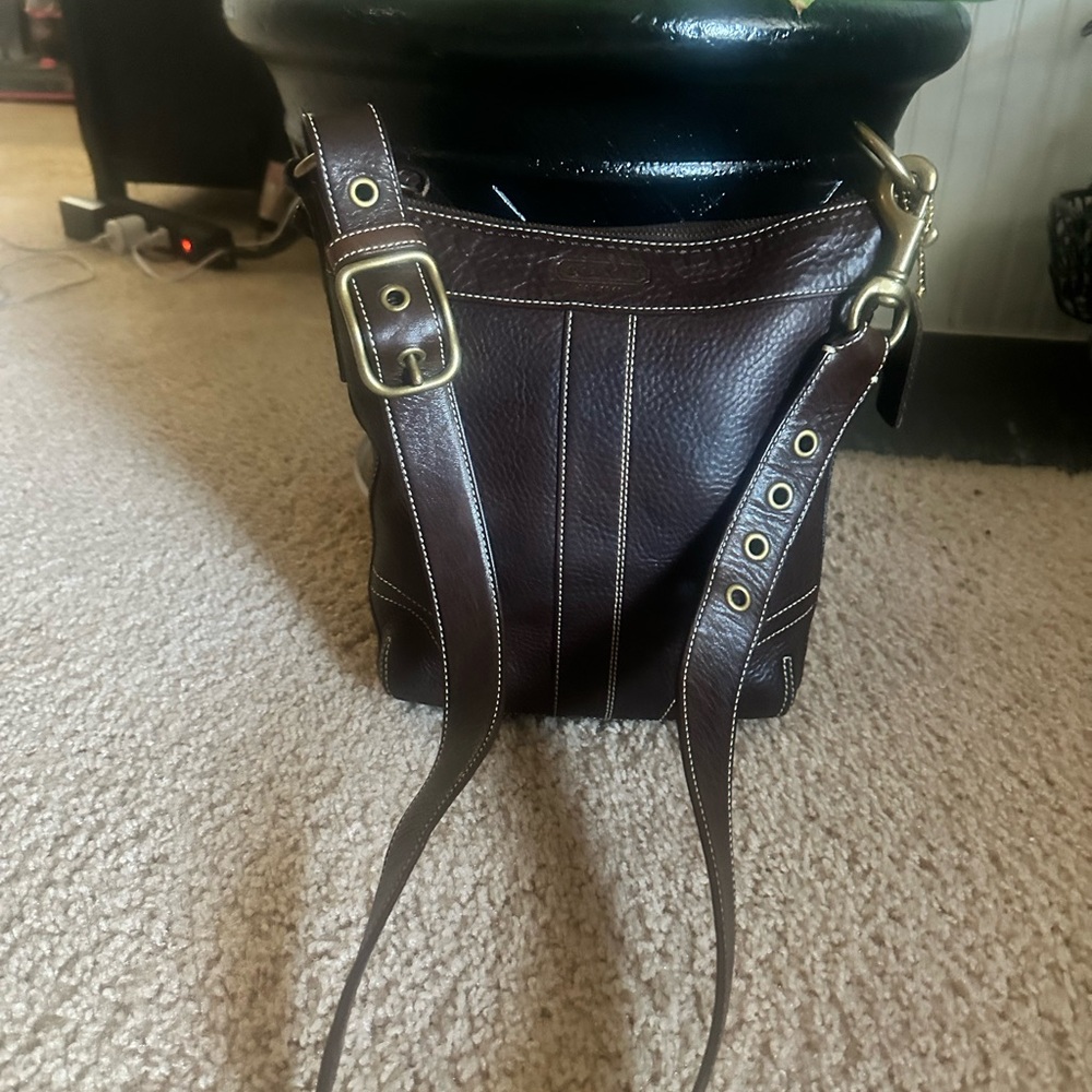 Coach Dark Brown Leathe Y2K Swingpack Crossbody Bag